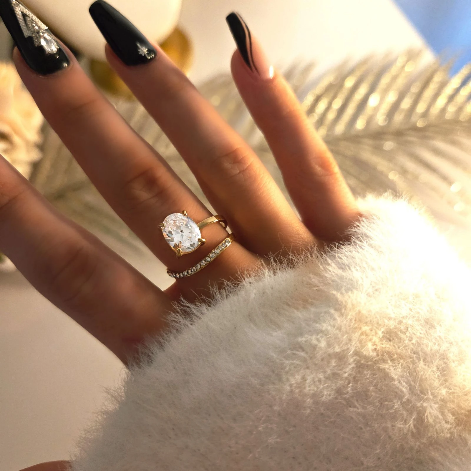 Bague ajustable dorée en acier inoxydable avec grand zircon ovale